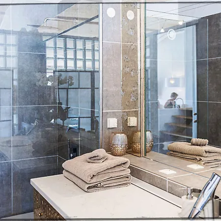 アパート ザ ビュー *