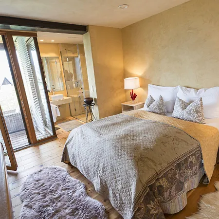 ザ ビュー アパート *