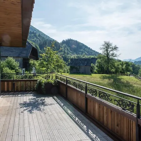 アパート ザ ビュー *